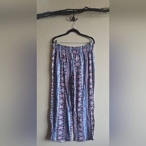 ✨️ 2/$10 ✨️ Pink Republic Floral Wide-Leg Pants - Boho - Rave - Festival